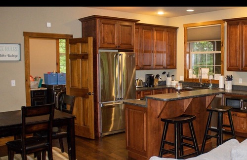 Swanton House | Charming Cabin in Deep Creek