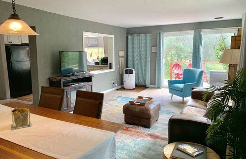 Carbondale Cabin | Charming cabin on the Crystal River. Minutes to skiing-hot springs-rafting-ect.