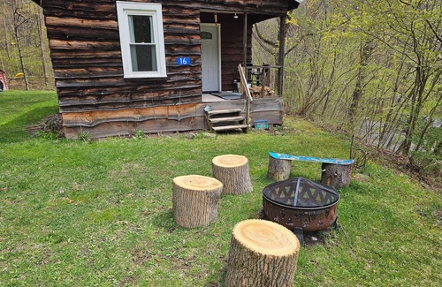 Shandaken Cabin | Charming cabin with WiFi and AC in scenic Shandaken