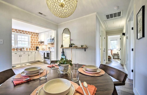 Carrboro House | Charming Carrboro Home - Walk to Downtown!