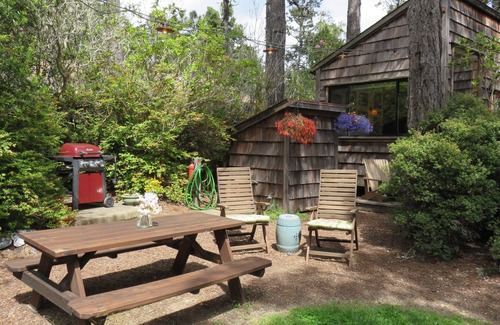 Mendocino Cottage | Charming CasparCottage Walk to the Waterfall in Russian Gulch State Park