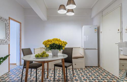 Kallithea Apartment | Charming Central Apt with Parking 3