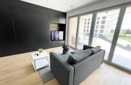 Gasperich Apartment | Charming central studio with terrace and parking