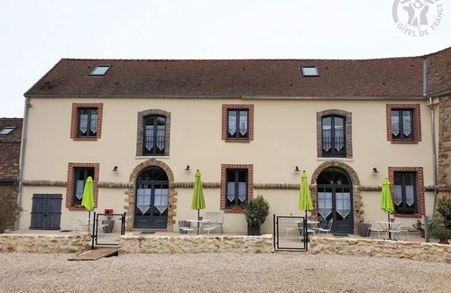 Mareil-le-Guyon Cottage | Charming cottage in renovated farmhouse near nature