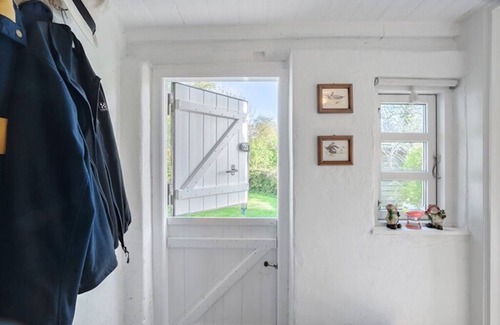 Samsø Cottage | Charming cottage from 1877 - a cozy oasis!