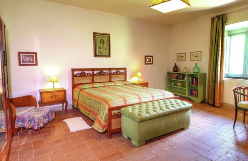 Petrognano House | Charming cottage in a wing of an old vineyard on an estate