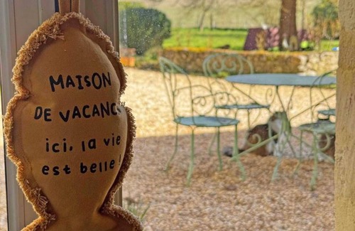 Loisail Cottage | Charming cottage in Perche Park with fireplace and garden