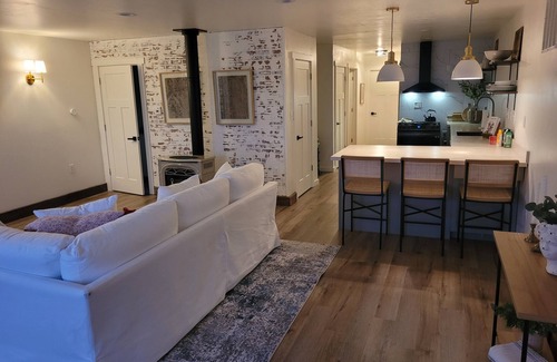 Idaho Falls House | Charming Cottage with Elevated Views. Amazing Sunsets