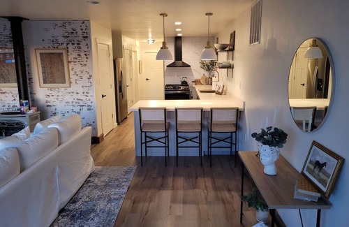 Idaho Falls House | Charming Cottage with Elevated Views. Amazing Sunsets