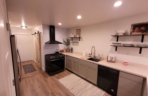 Idaho Falls House | Charming Cottage with Elevated Views. Amazing Sunsets