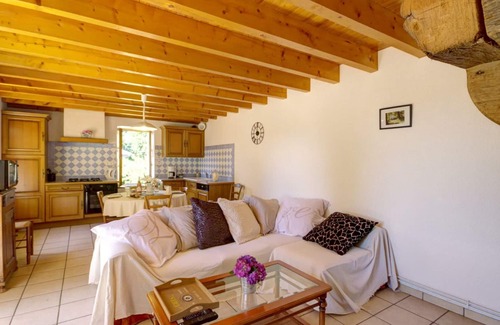 Les Salles Cottage | Charming Cottage with Fireplace, Garden, and Nature Walks Near Scenic Lakes