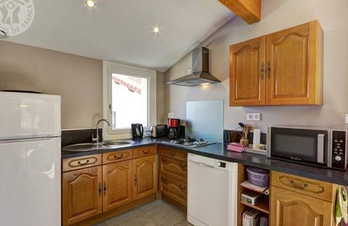 Genilac Cottage | Charming Cottage with Private Terrace, Garden, and Modern Amenities in Genilac