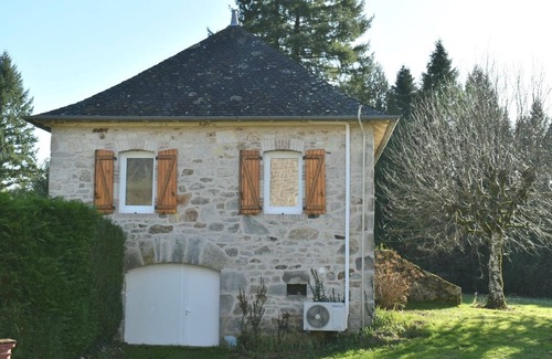 Gimel-les-Cascades House | Charming country house