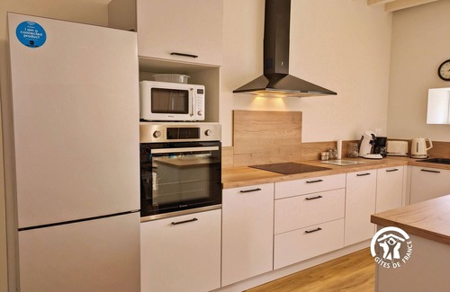 Marcille-la-Ville Cottage | Charming Country Home in Mayenne – Sleeps 6, Hot Tub, Hiking Trails