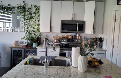 Northwest Edmonton House | Charming & Cozy Home in Rapperswill, family-friendly & close to Anthony Henday