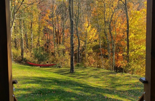 Elka Park House | Charming Creekside 3 BR Home with Scenic Views - 8 min to Hunter 5 min to town