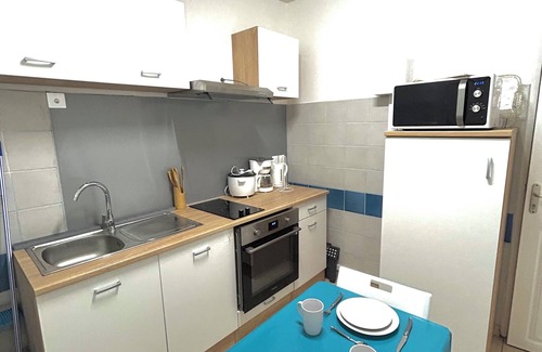 Les Abymes Apartment | Charming downstairs shared villa