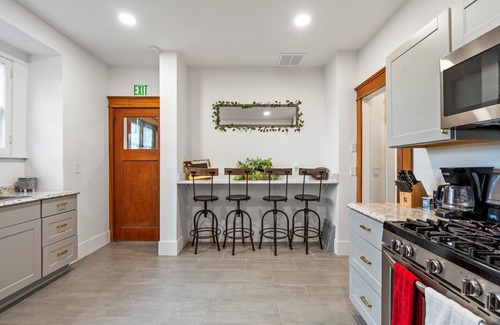 Ogden House | Charming Downtown Cottage with Modern Touches- Mountain View!