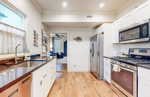 Anacortes House | Charming downtown home near restaurants & Cap Sante Park - 2 dogs OK