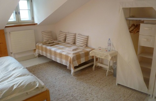 Matthaus Bed & Breakfast | Charming duplex in a beautiful old building 5 minutes walk from Messeplatz