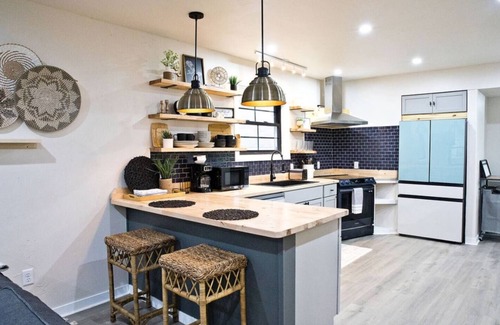 Appleton Apartment | Charming Duplex Retreat in the Heart of Appleton