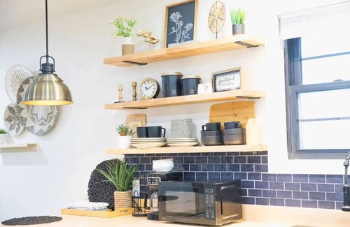 Appleton Apartment | Charming Duplex Retreat in the Heart of Appleton