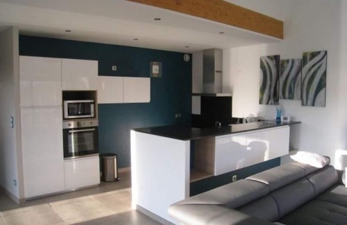 Ville-sur-Yron Cottage | Charming Eco-Friendly Retreat: Modern 3BR Home with Terrace and Large Orchard Near Parks and Activities