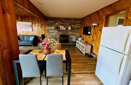 Harwich House | Charming Erie Water Front Cottage!