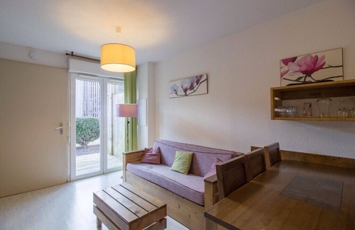 Aureilhan Apartment | Charming family apartment for 4 people with swimming pool on the edge of Lake Aureilhan