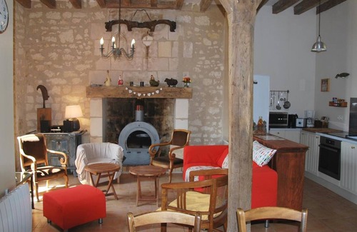 Saint-Senoch Cottage | Charming Farmhouse Retreat, Near Loches, with Garden & Fireplace