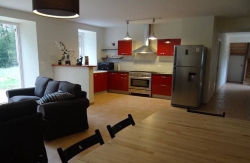 La Bazoge Cottage | Charming Farmhouse Near Le Mans: Modern Amenities, 5 Bedrooms, BBQ, and Private Terrace