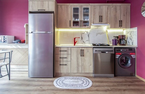 Fatih Apartment | Charming Flat near Kennedy Avenue in Fatih