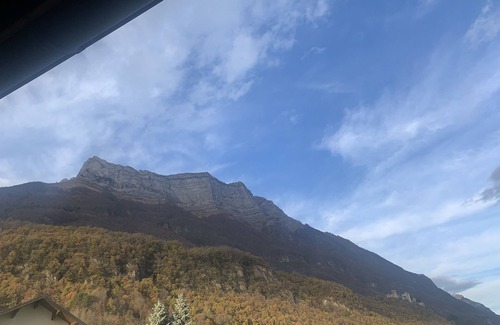 Saint-Pierre-d'Albigny House | Charming studio