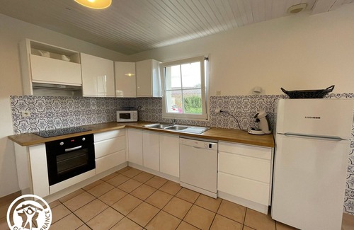 Bourgenay Cottage | Charming 6-Person Cottage Near Beaches and Cycling Paths in Talmont St Hilaire