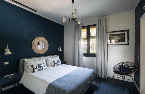 Soiano del Lago Villa | Charming Green and Blue Villa by Wonderful Italy