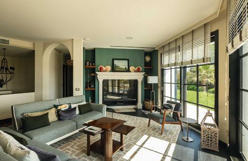 Soiano del Lago Villa | Charming Green and Blue Villa by Wonderful Italy