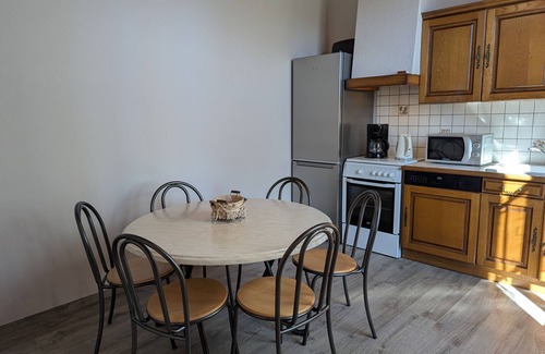 Futeau Cottage | Charming Green Retreat: Spacious 3-Bedroom Cottage with Modern Amenities, Near Verdun & Reims