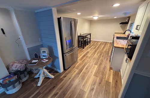 Groton Apartment | Charming Groton Farmhouse Apartment