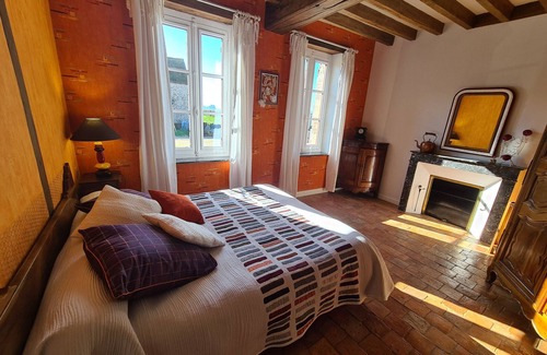 Bonnee Bed & Breakfast | Charming Gypsy Caravan with Private Parking and Air Conditioning