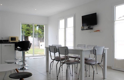 Saint-Denis-d'Oleron House | Charming House in Saint Denis d'Oléron - Sleeps 6 - Close to Beach & Marina