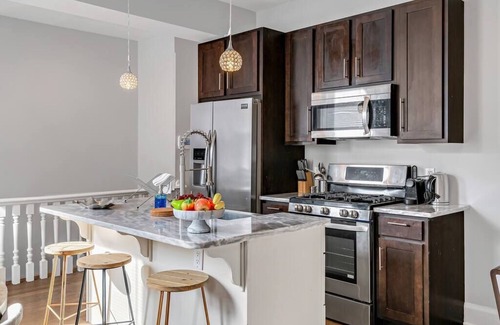 Downtown Harrisburg Apartment | Charming HBG Haven: Cozy 1BR Apt