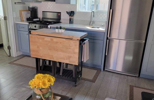 Upland Apartment | Charming Hideaway Guesthouse-full amenities, private patio, conveniently located