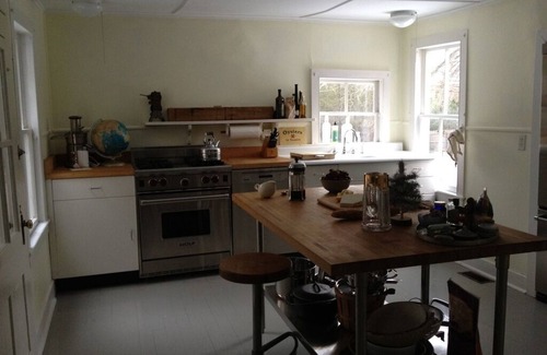 Shelter Island Cottage | Charming, Historic Cottage