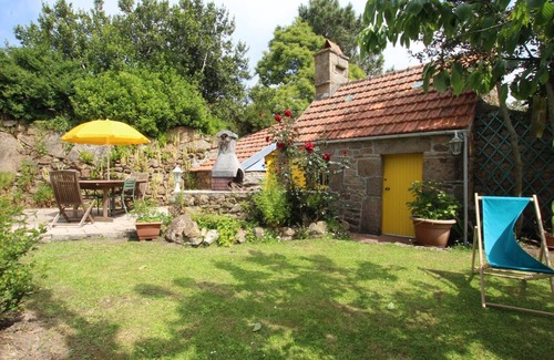 Fermanville Cottage | Charming Historic Home with Garden, Near Port and Nature Trails, Ideal for a Peaceful Getaway