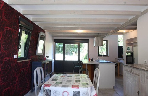 Le Mesnil-Rainfray Cottage | Charming house with balcony on green hill