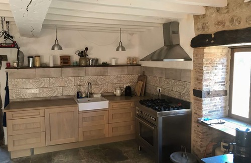 Genouillac House | Charming holiday home overlooking the valley