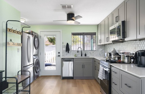 Alhambra House | Charming Home in Phoenix with reliable WiFi!