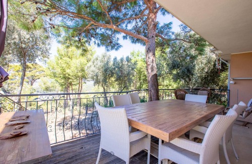Faralya House | Charming Home Surrounded by Nature in Kas