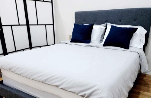 Whitby House | Charming House Close to 401/Downtown