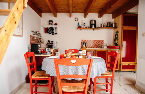 Plouguerneau Ski Chalet | Charming house for 2, 400m from Saint-Cava